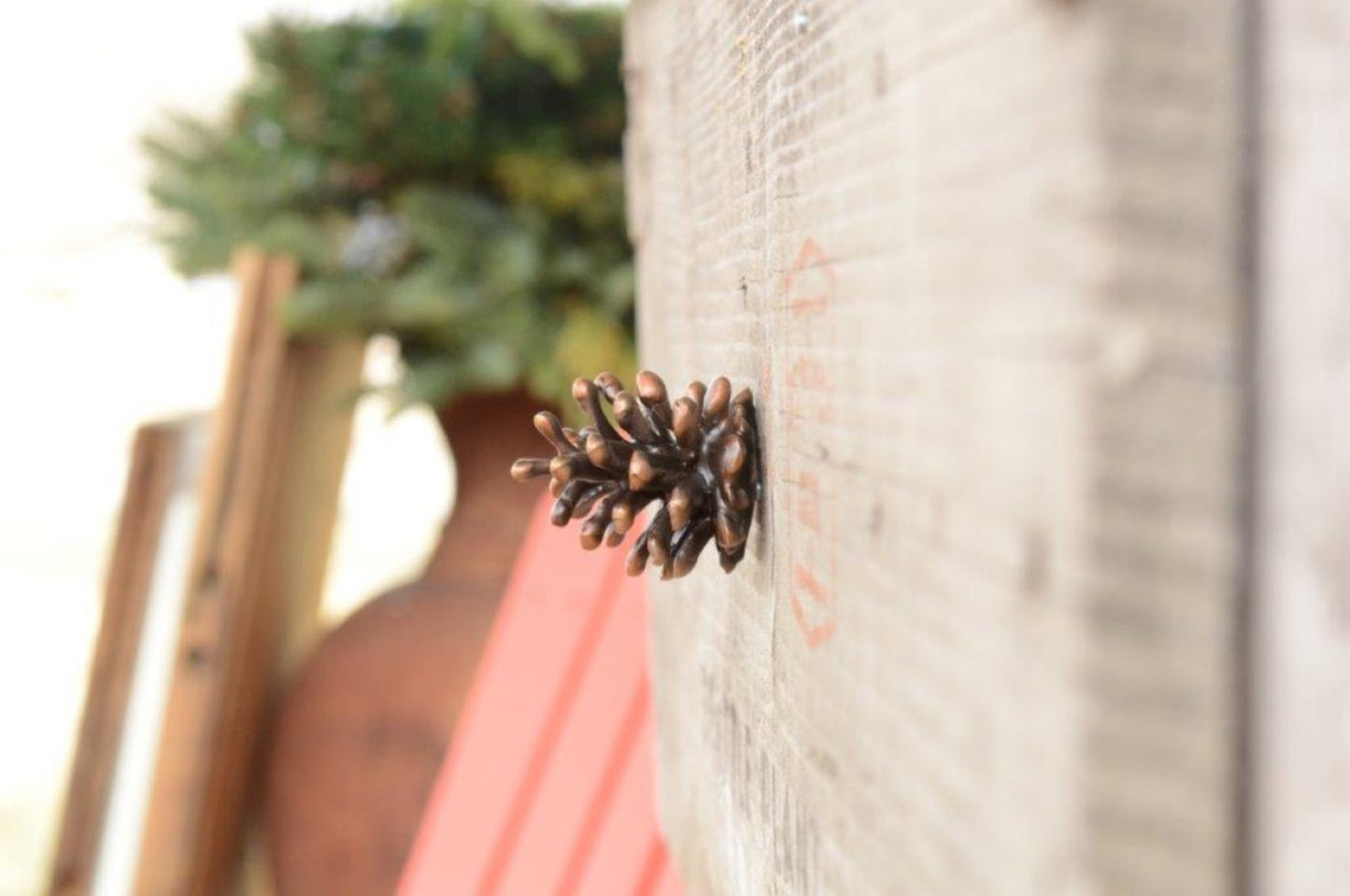 Lodgepole Pinecone Horizontal Knob | Medium