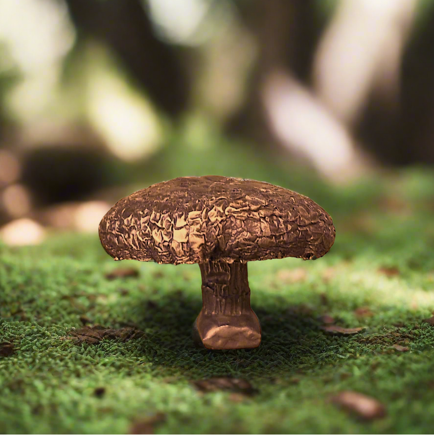 Crinkle Top Toadstool Cabinet Knob