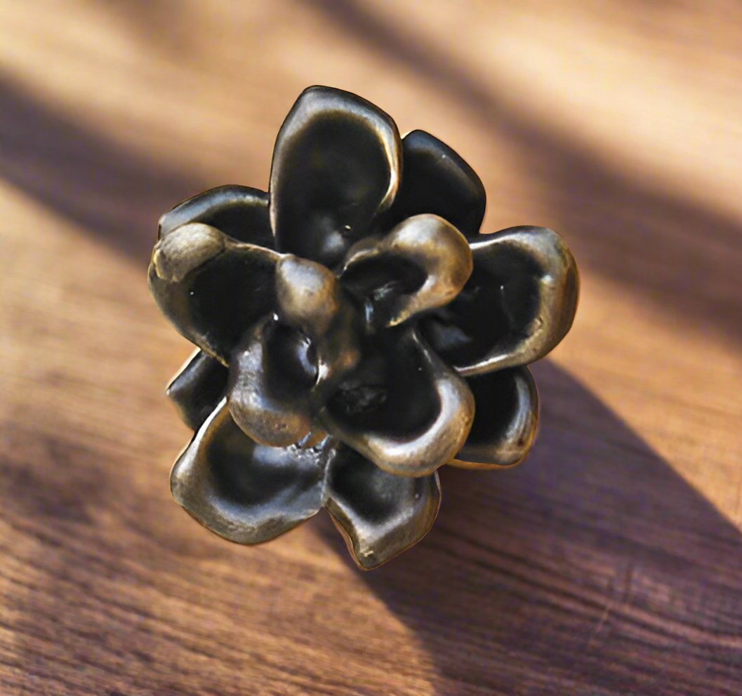 Pinyon Cone Knob (Medium) | Timber Bronze | Oregon