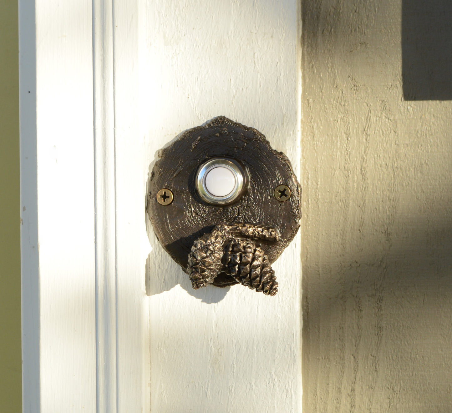 Lodgepole (Closed Cone) Log End Doorbell (2) | Timber Bronze | Oregon